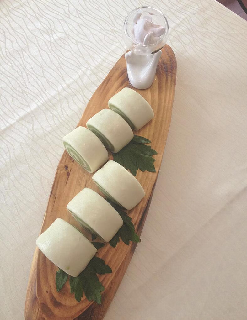Wormwood Flower Roll